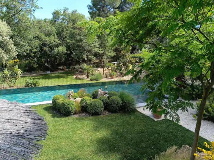 L'Autre Perle, Balneo En Supplement, Le Clos Des Perles Tourtour Exteriör bild